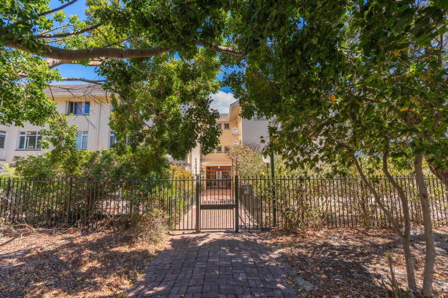 2 Bedroom Property for Sale in Pinelands Western Cape